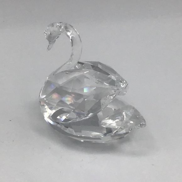 Swarovski Crystals Swan Figurine. 3 3/8” Long x 1 3/4” Tall. - Picture 5 of 9